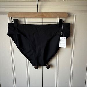 NWT Lululemon Calm Tides Mid Rise Medium Bottom